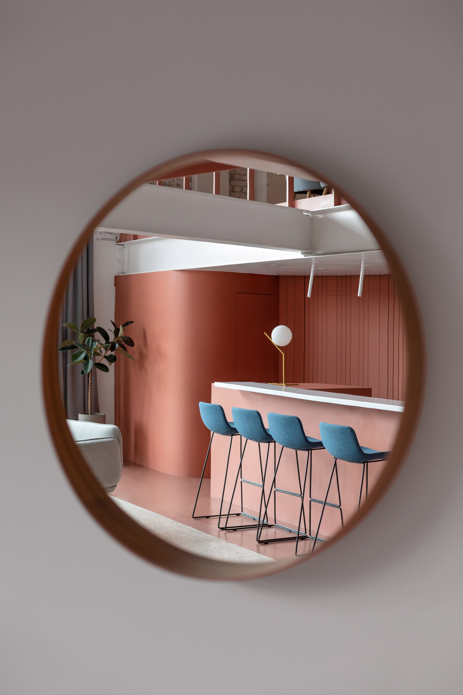 Дизайн интерьера лофта “Гостиная № 9” на “Хлебозаводе”