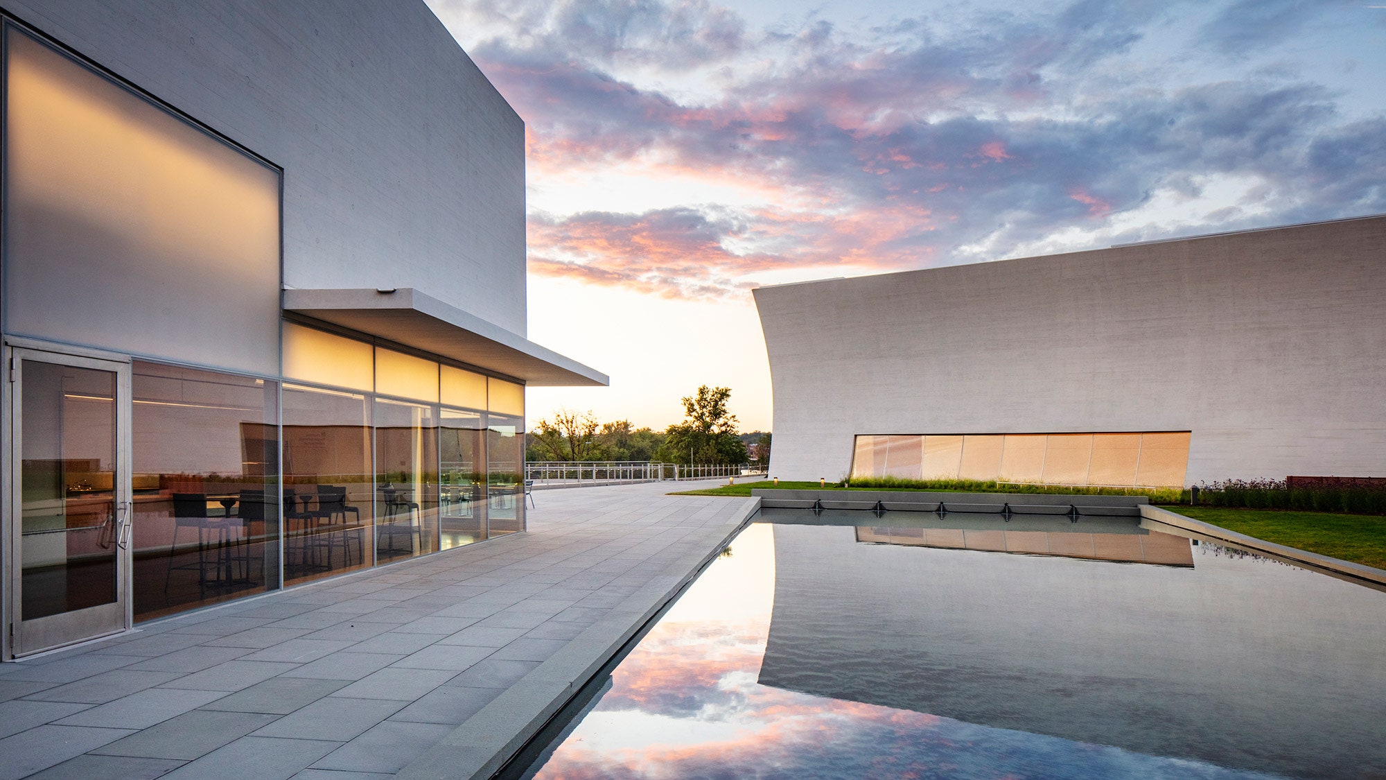 В Вашингтоне открылись новые павильоны Центра Джона Кеннеди по проекту Steven Holl Architects
