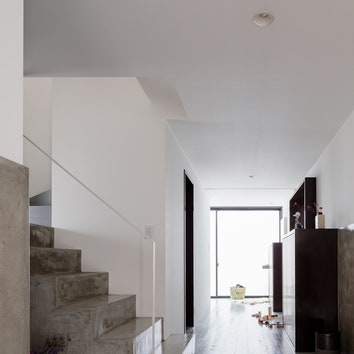 Узкий дом в Японии от бюро Form / Kouichi Kimura Architects