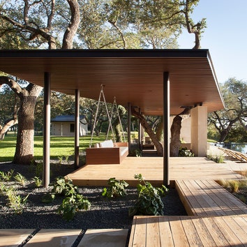 10 впечатляющих примеров современной садовой архитектуры