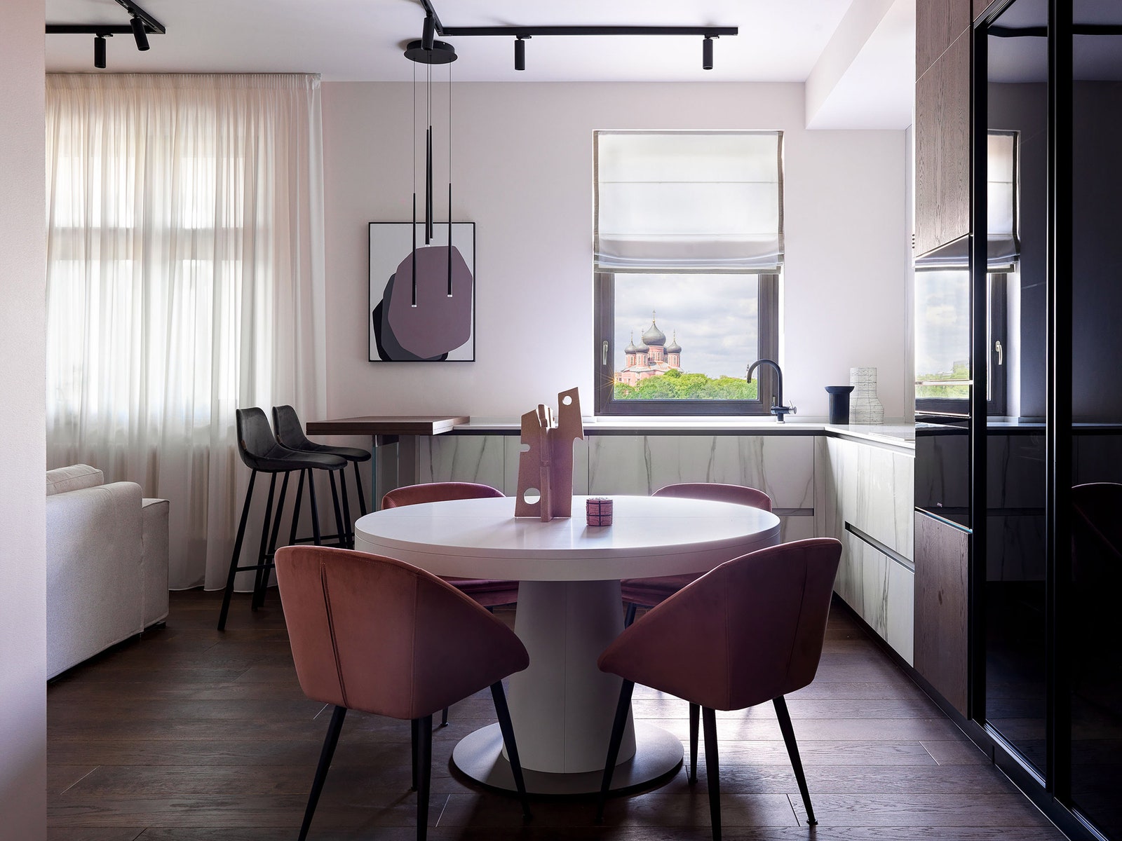 Квартира в Москве по проекту BHD Studio, 130 м²