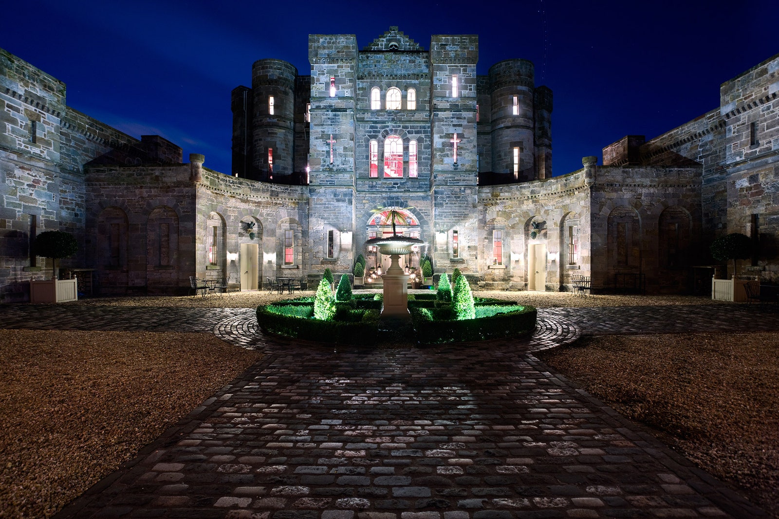 Замок Сетон XVIII века в Шотландии выставлен на продажу