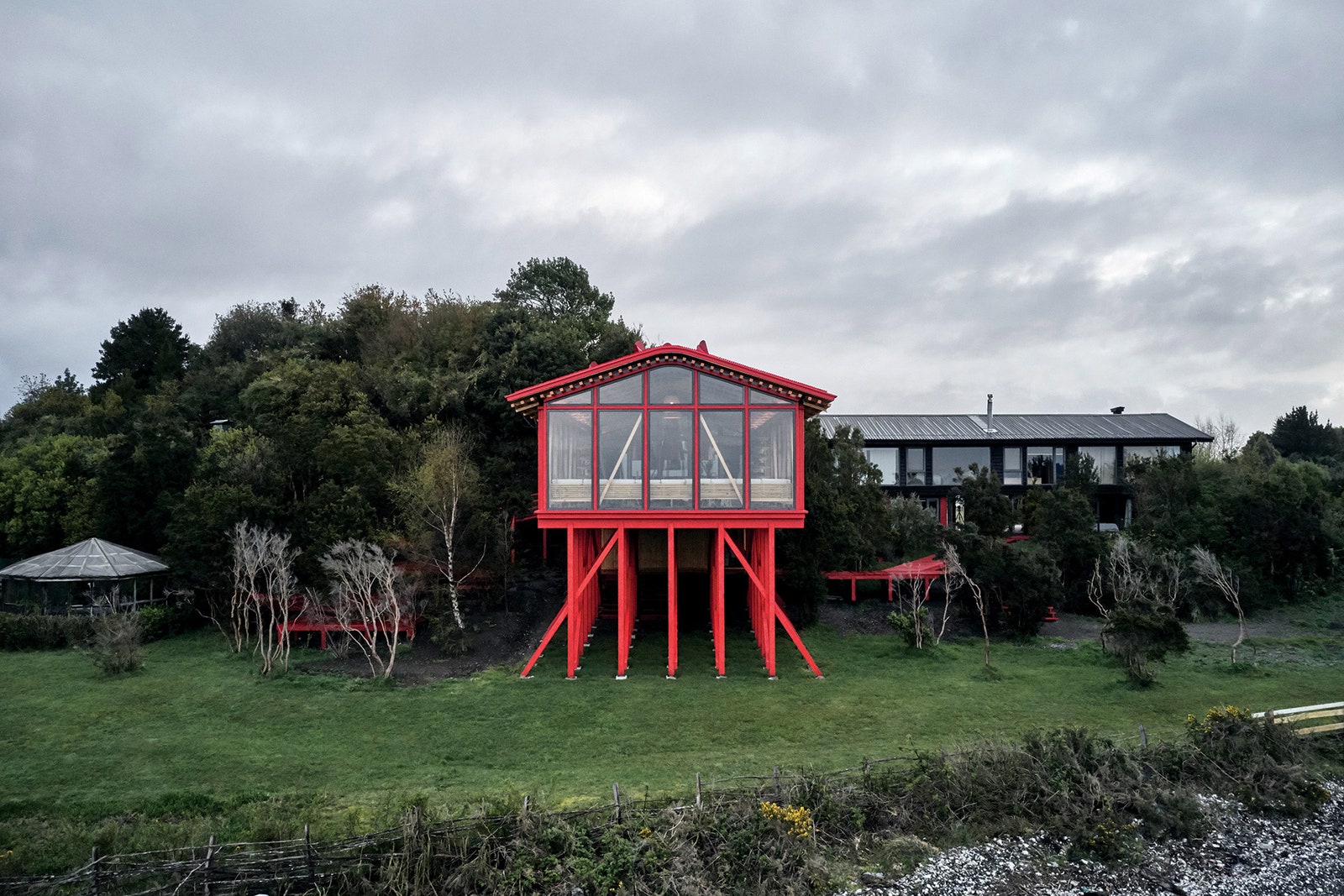 Яркий дом для барбекю на острове в Чили