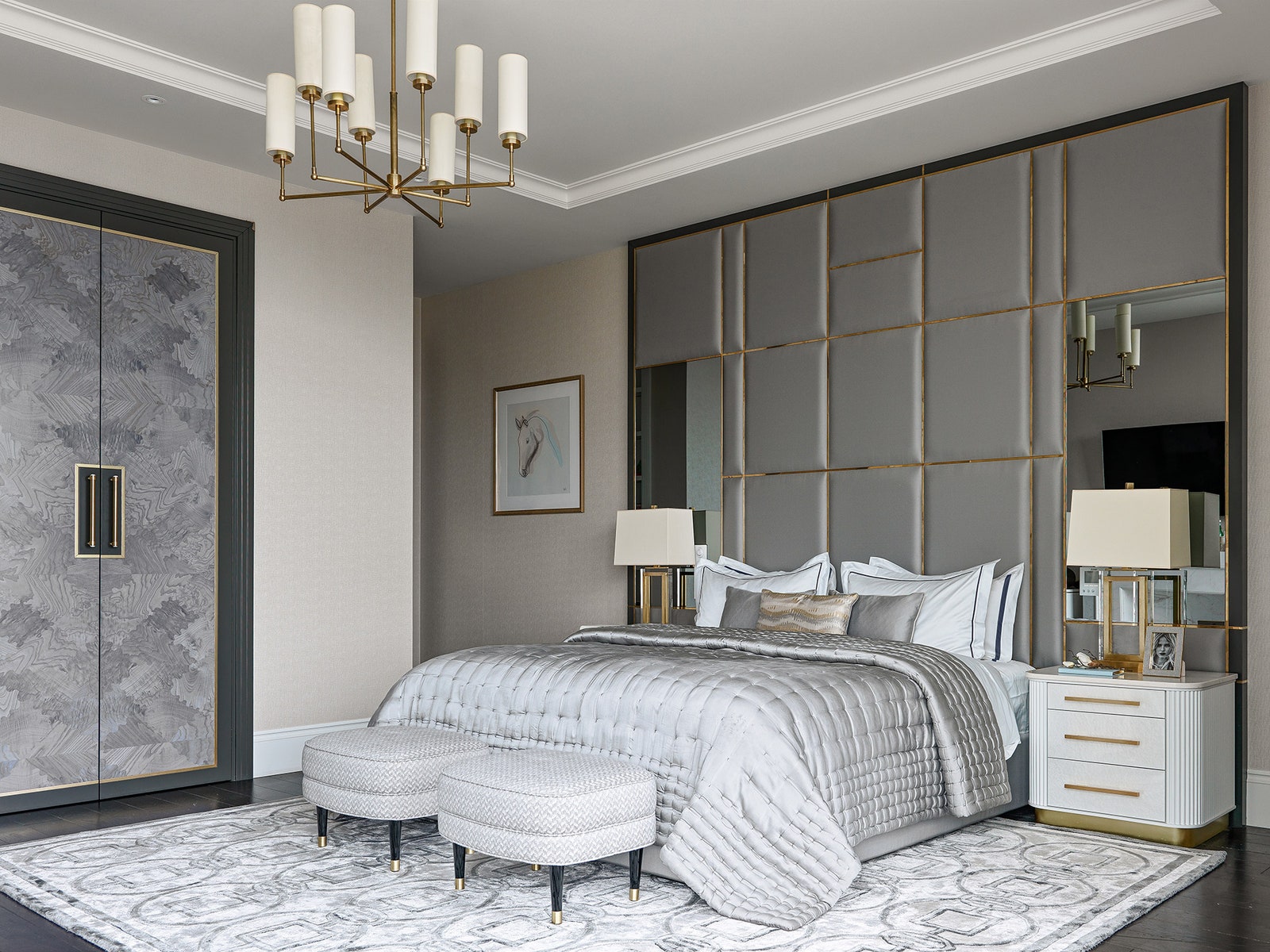 Квартира в стиле современной британской классики, 260 м²