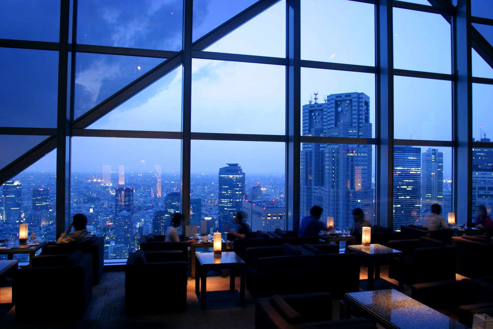Вид на Токио из окна Park Hyatt.