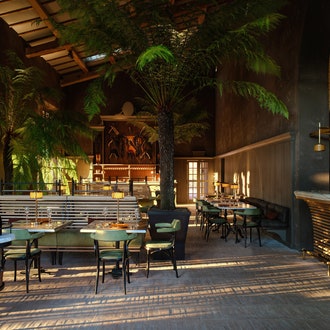 Ресторан Ristorante Alle Scuderie с локальной кухней в классическом замке в Умбрии