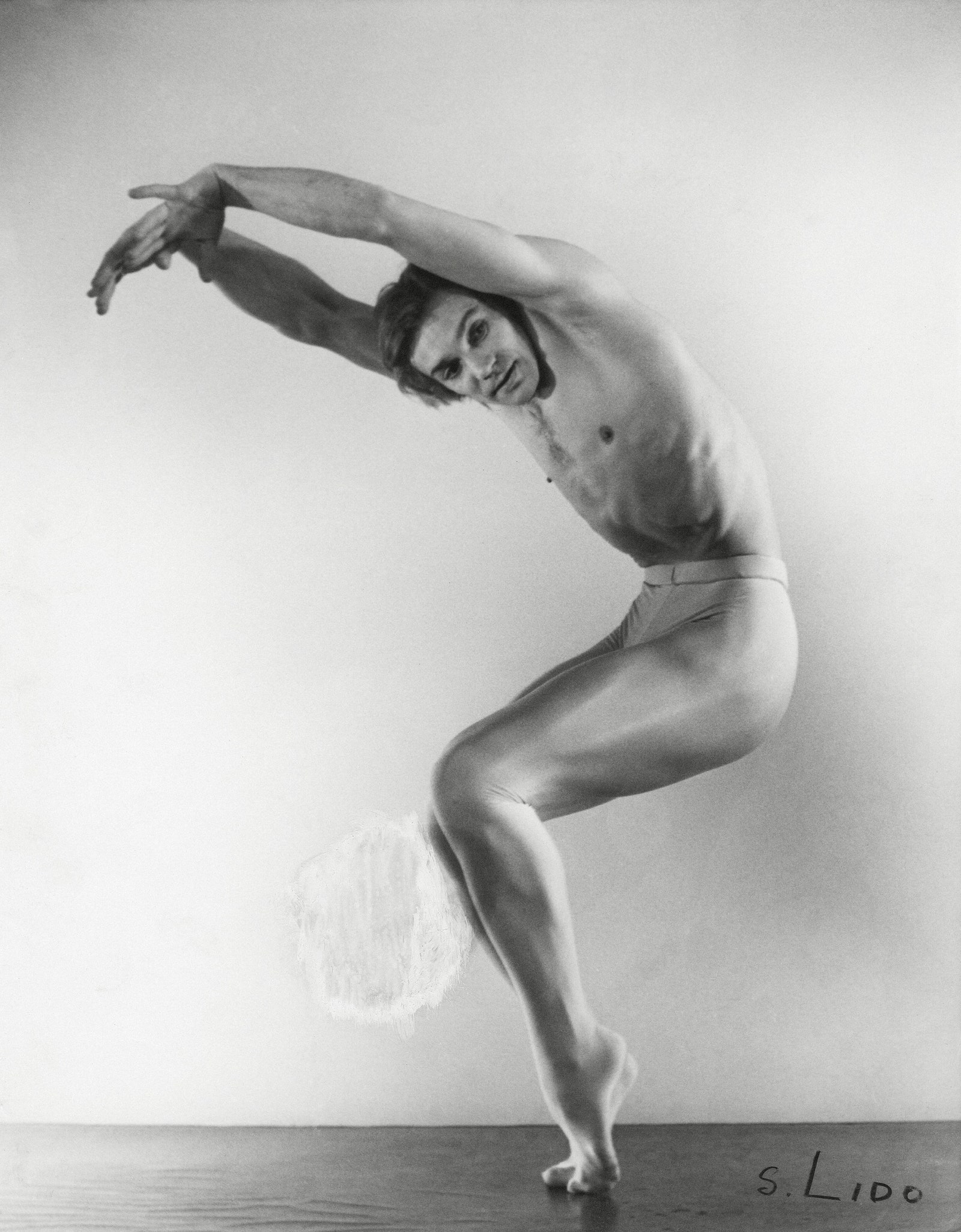 Serge Lido Photography. Vladimir Vassiliev “Narcisse” Etude Photografique de Serge Lido. Paris 1977 . Silver Gelatine Print.