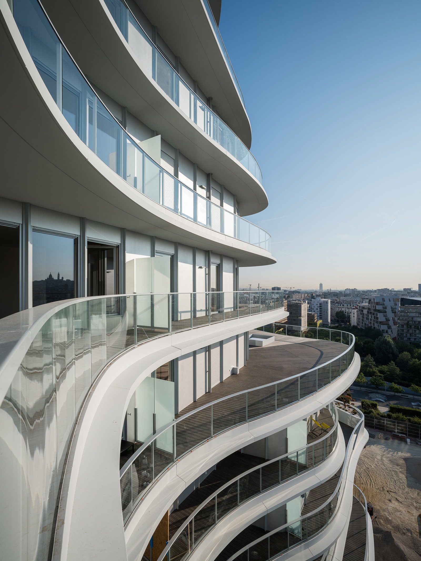 Новый жилой комплекс от бюро MAD в Париже готовится к открытию