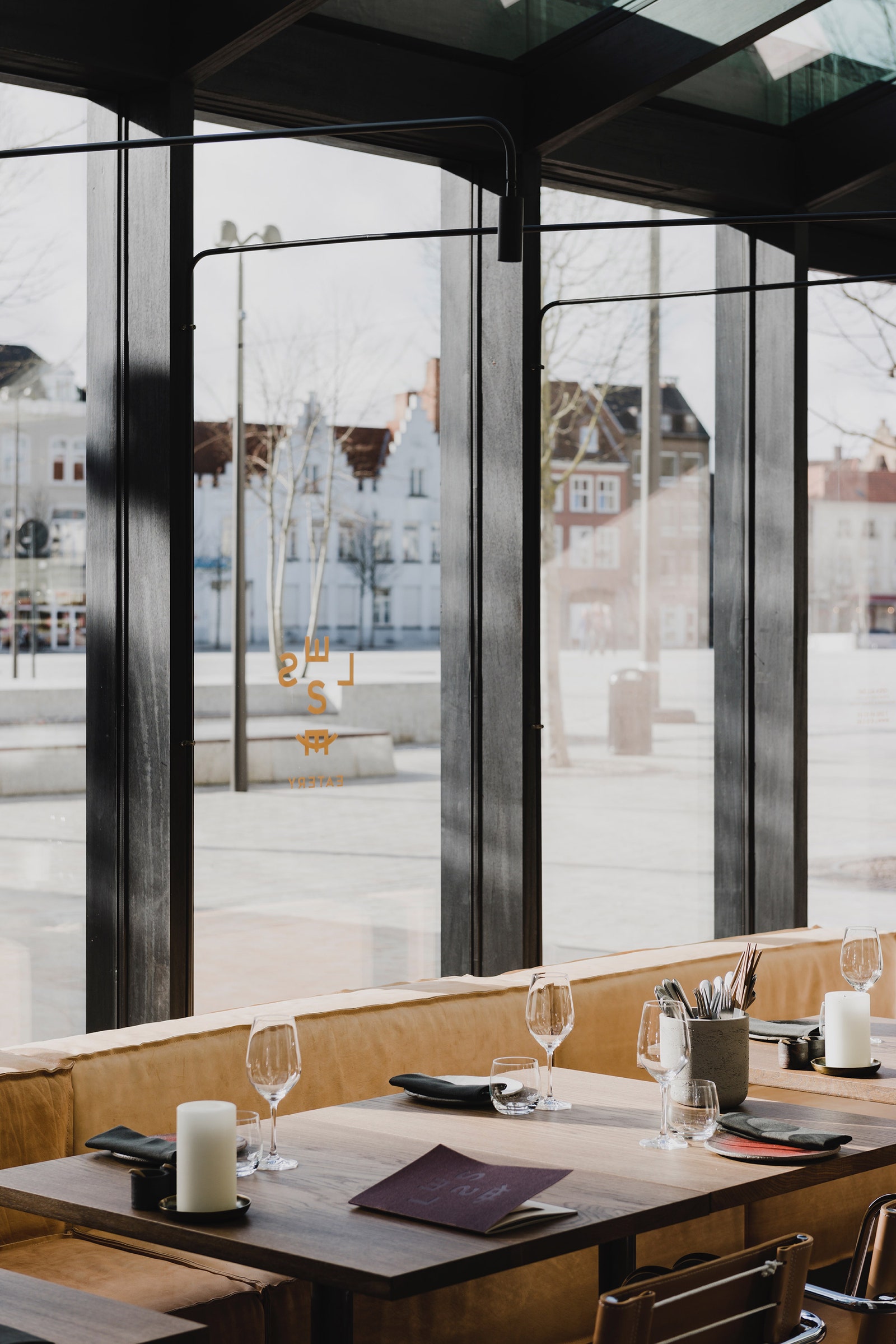 Less is more минималистичный ресторан в Брюгге