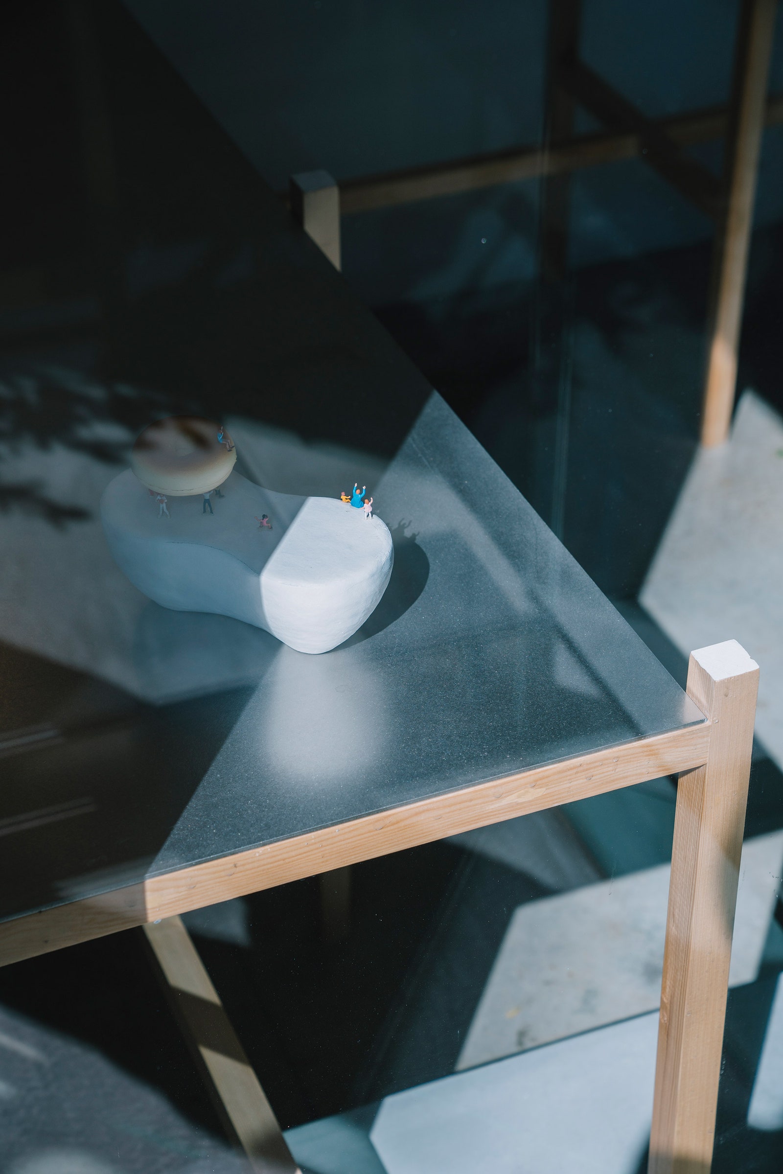 Японский минимализм кофейня Ripi по проекту студии Fathom