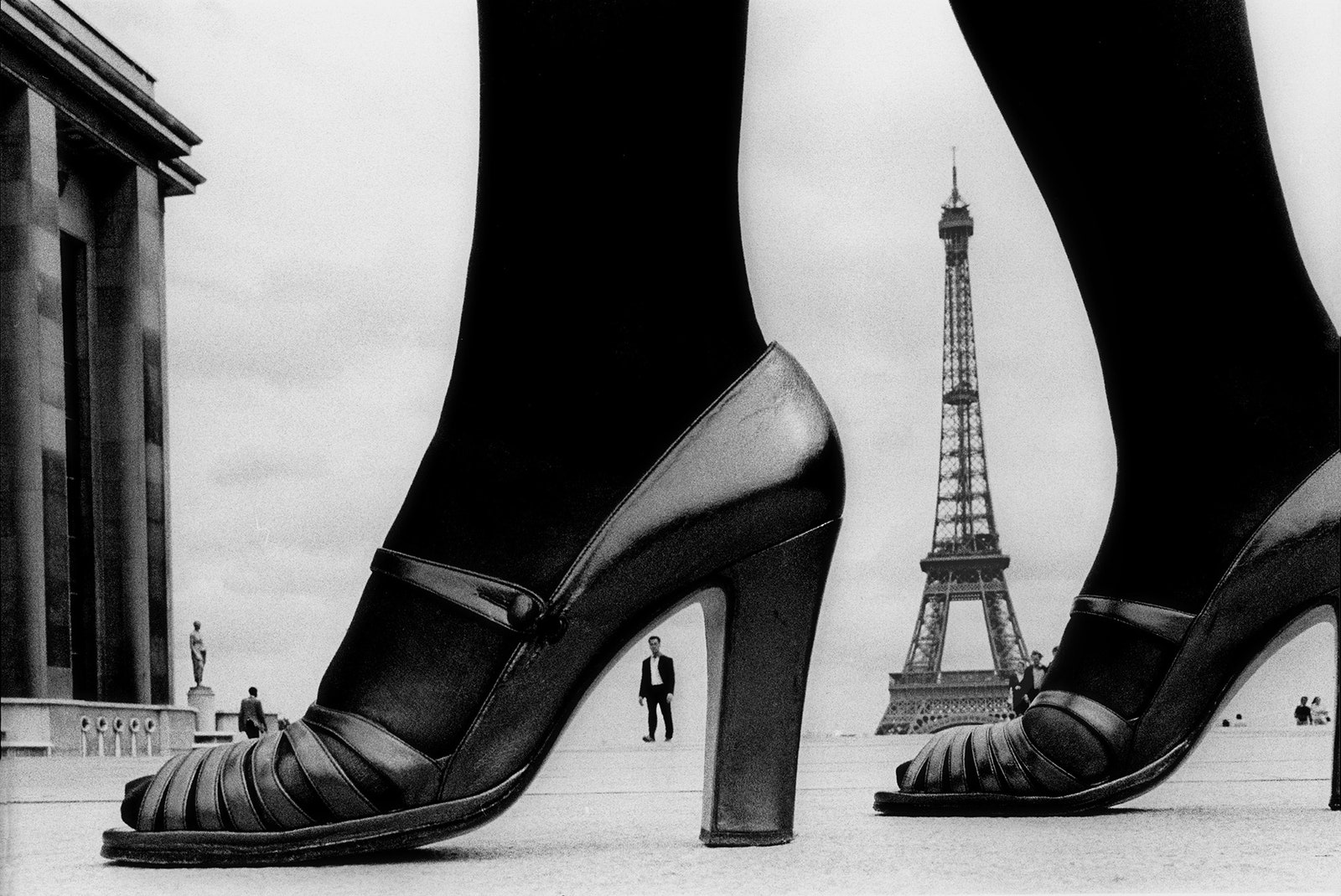 Shoes and Eiffel Tower для Stern. 1974. Париж Франция.
