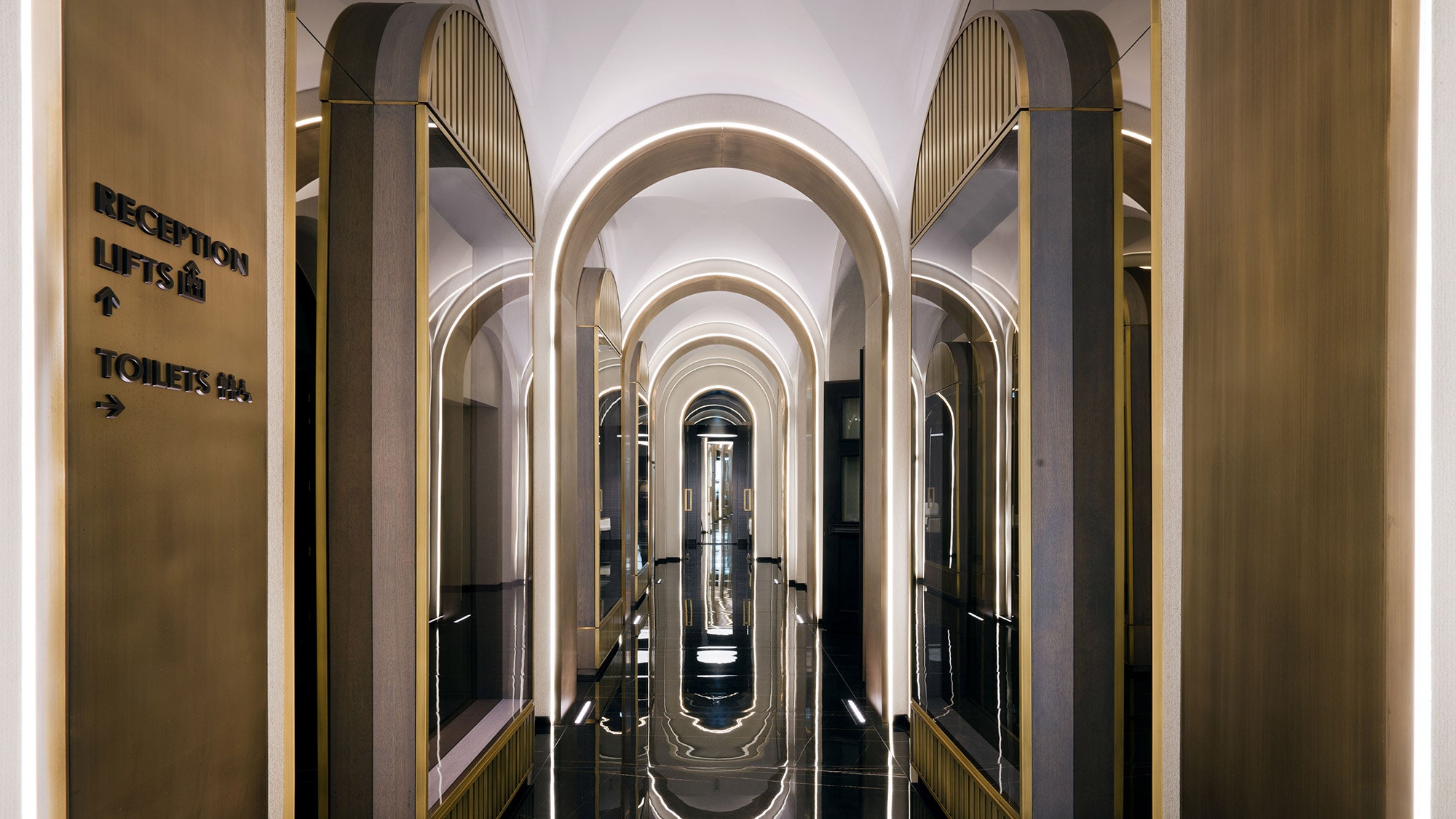 Дизайн отеля в Риме по проекту Марко Пивы