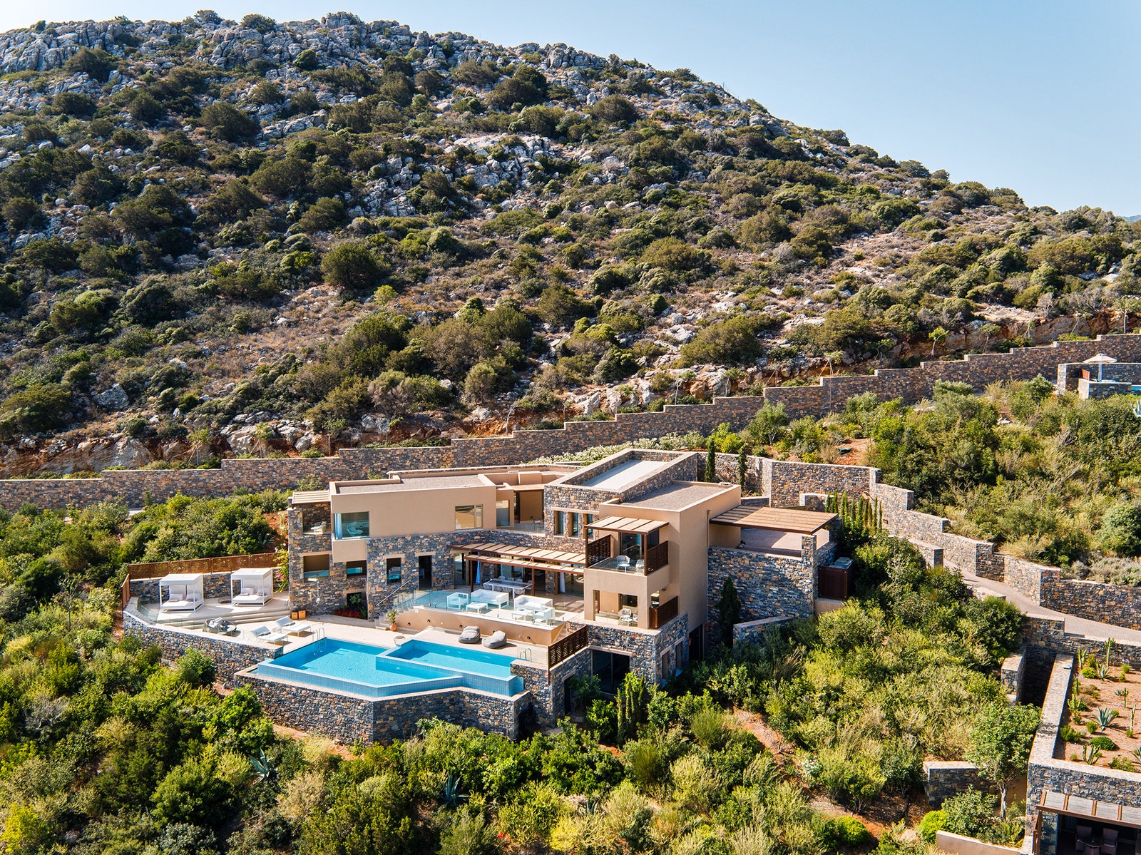На зависть богам 6 отелей на побережье Греции