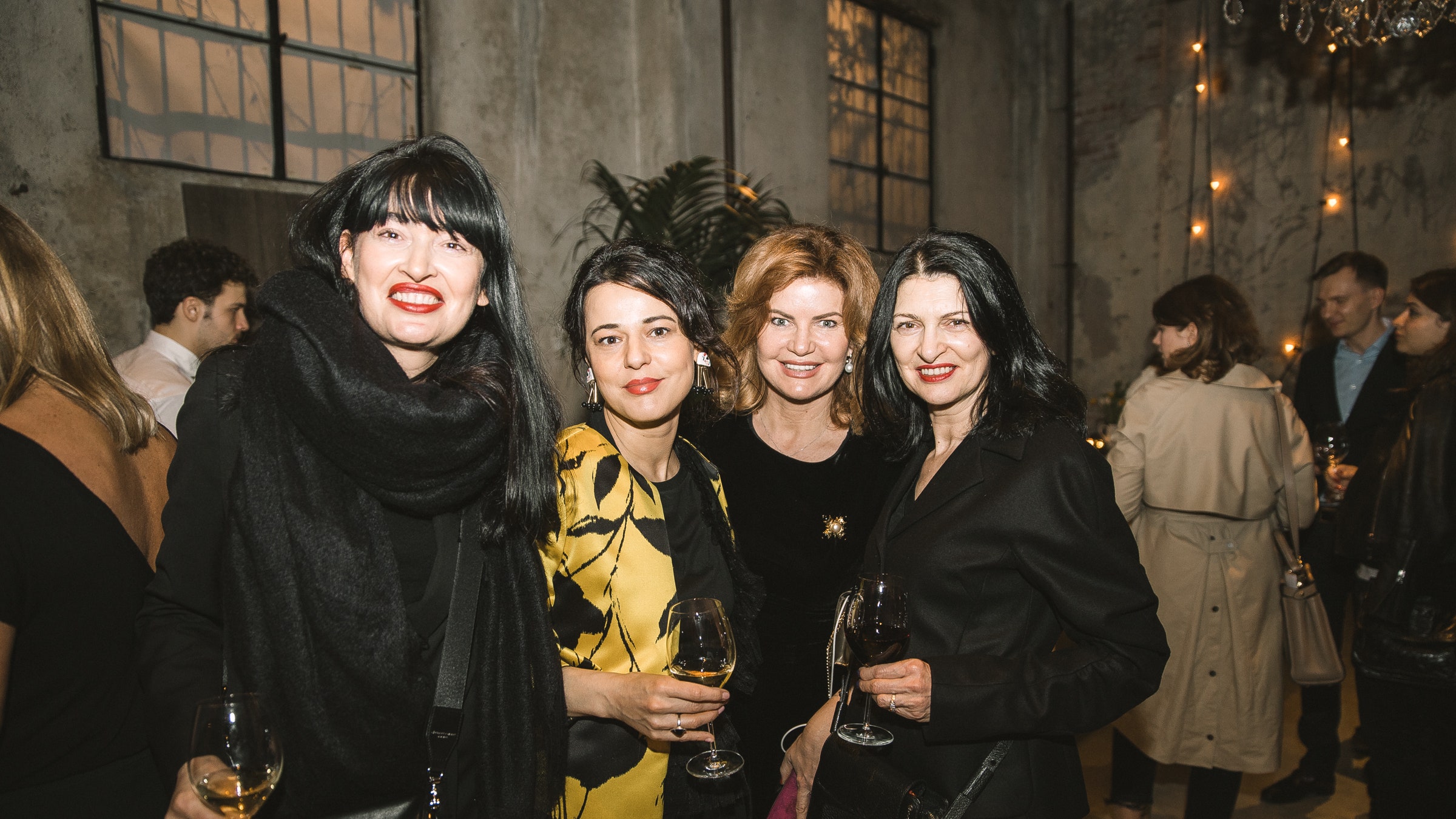 Гости вечеринки Ebony and Co в рамках Milan Design Week 2019