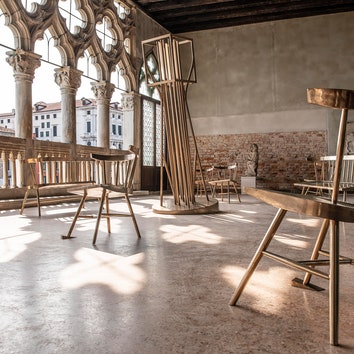 Ставка на экологию: выставка мебели от Вирджила Абло на Венецианской биеннале 2019