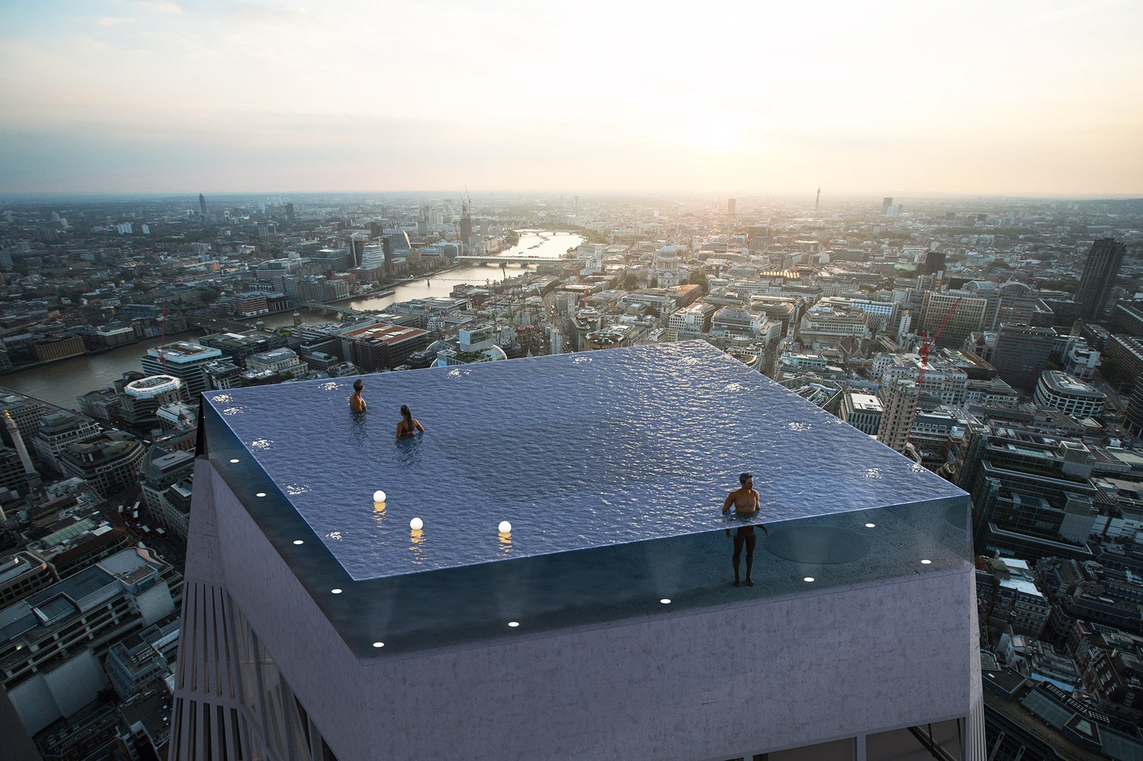 Первый в мире панорамный инфинитибассейн на крыше небоскреба в Лондоне