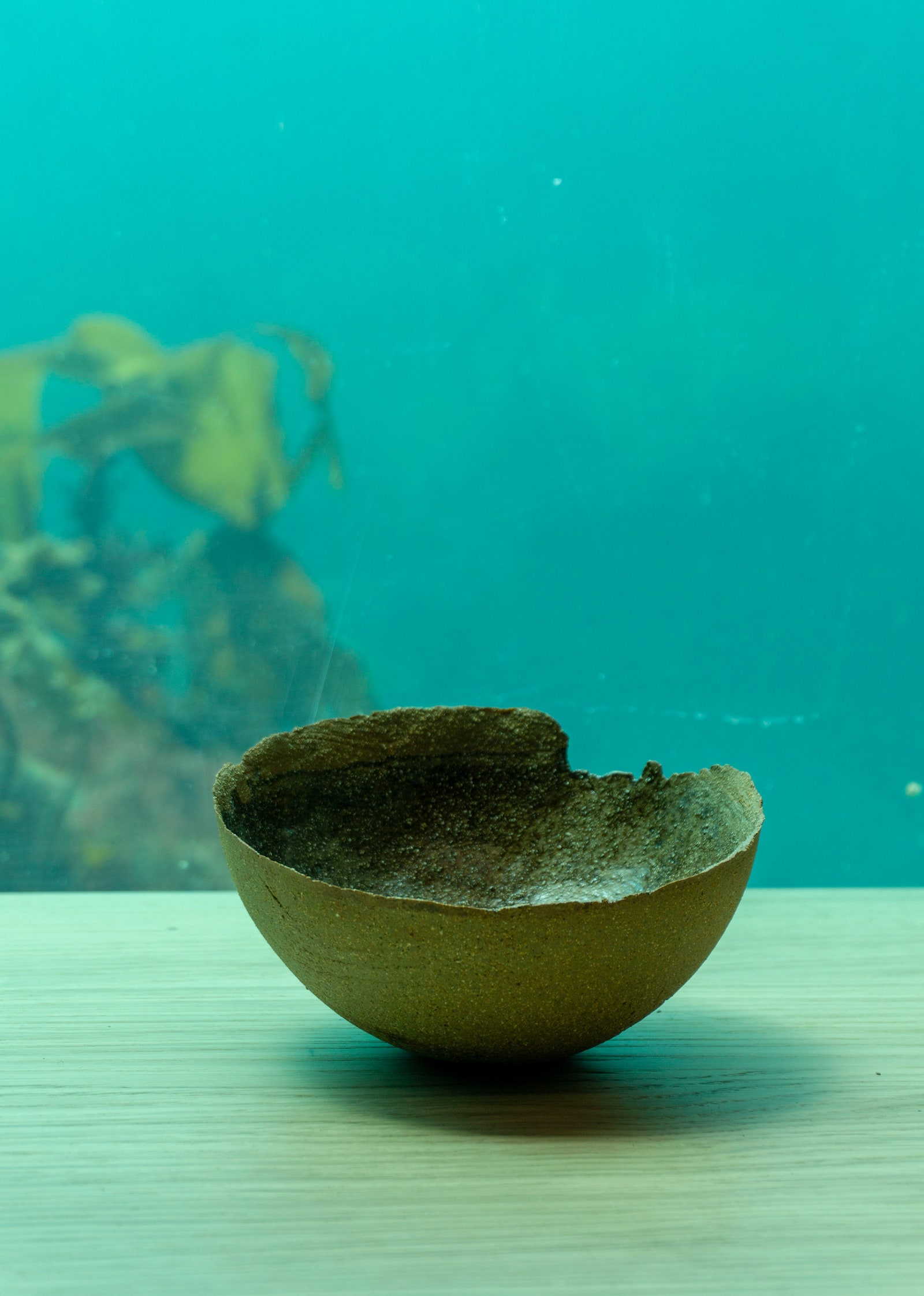 Посуда из песка и минералов для подводного ресторана по проекту бюро Snøhetta