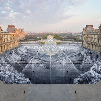 Стеклянной пирамиде Лувра 30 лет: история создания и оптическая иллюзия