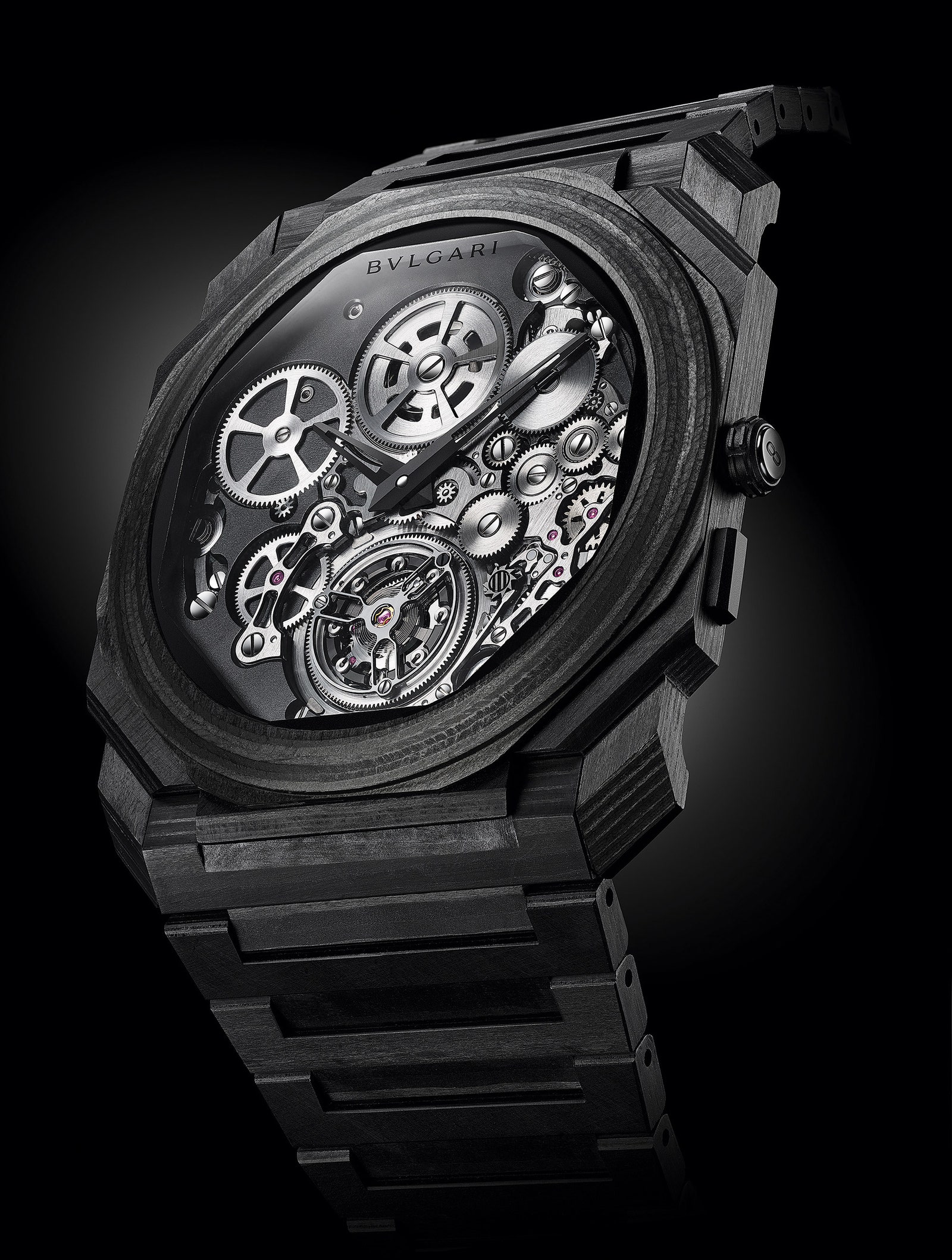 Автоматические часы с турбийоном Octo Finissimo Tourbillon Automatic Bvlgari — рекордно тонкие в мире.