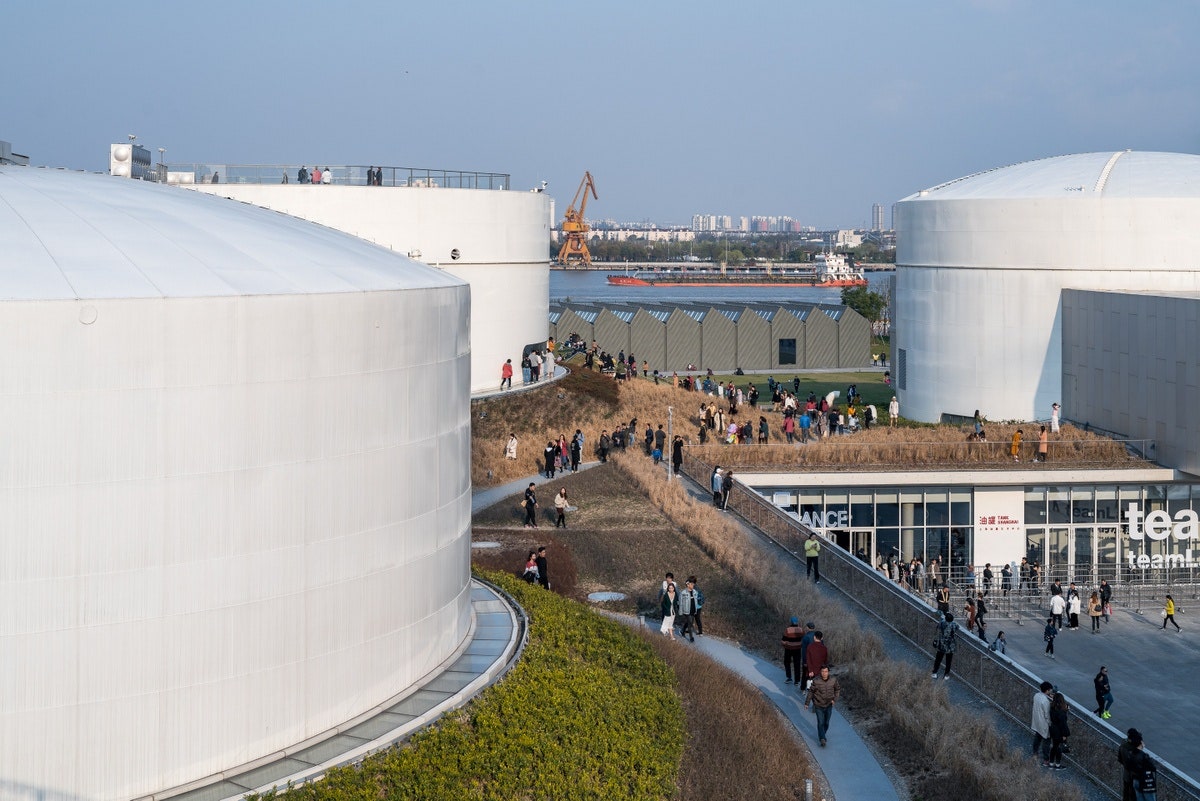 Новый культурный комплекс в Китае Tank Shanghai в нефтяных резервуарах