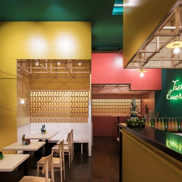 Мексиканский колорит: красочный ресторан Sierra Madre по проекту Erbalunga Estudio