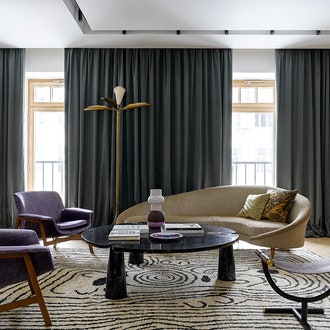Поп-ап-галерея MIRRA Gallery в MOSS Apartments