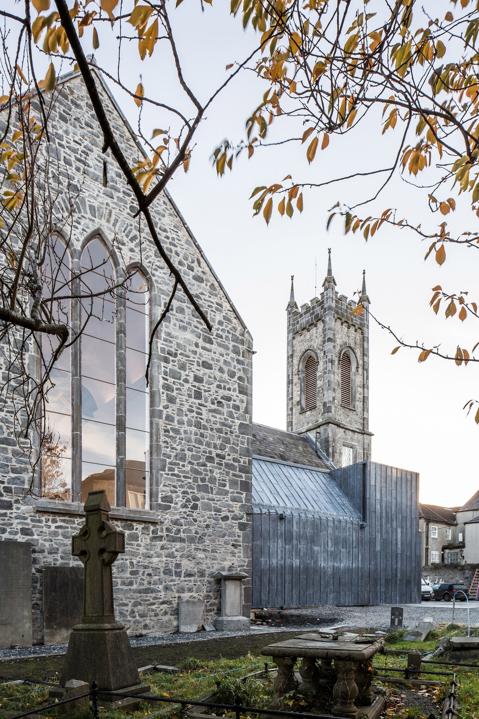 В Ирландии церковь XIII века превратили в музей средневековых артефактов