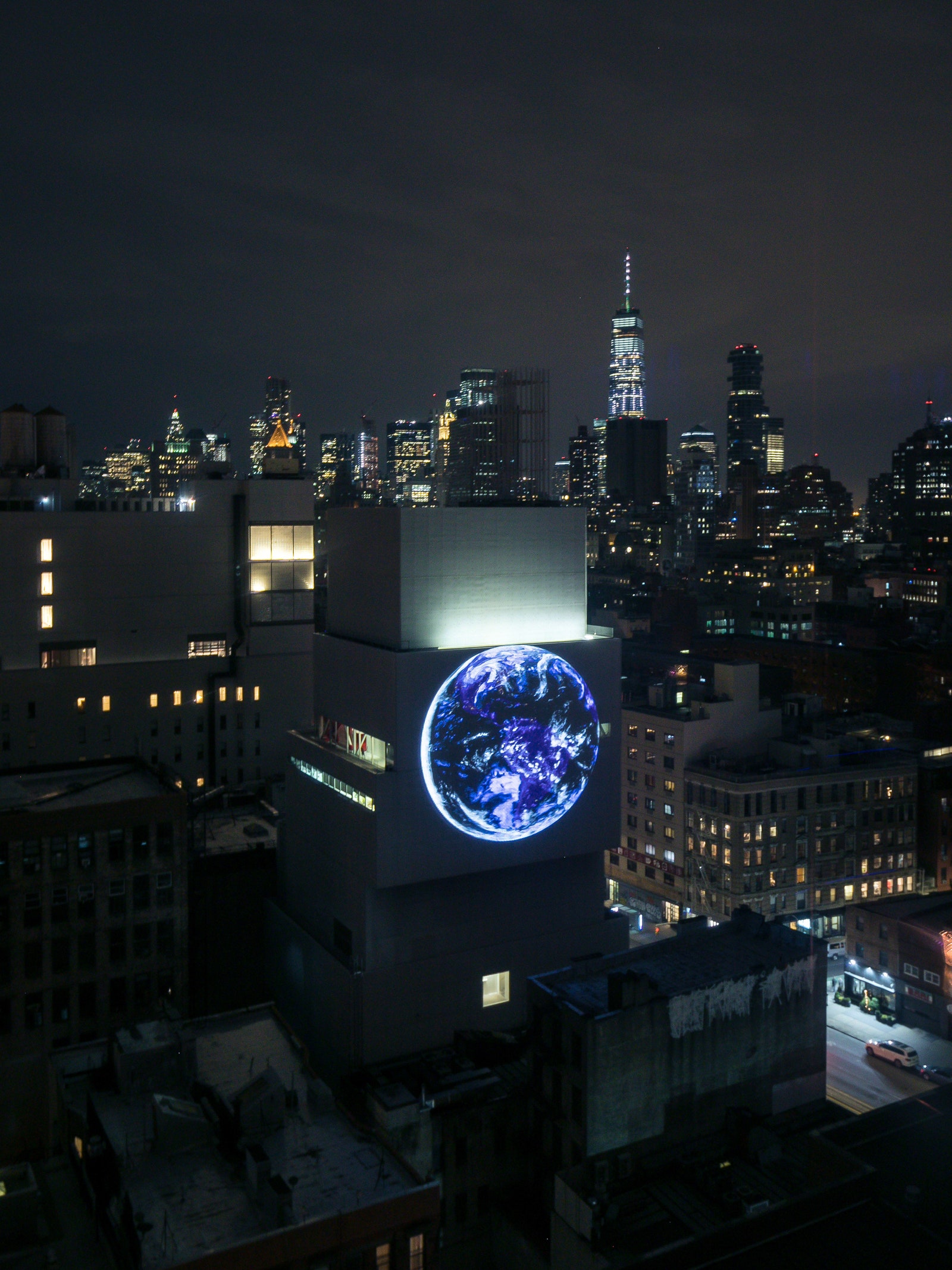 blu Marble проект художника Себастьяна Эрразуриcа в НьюЙорке