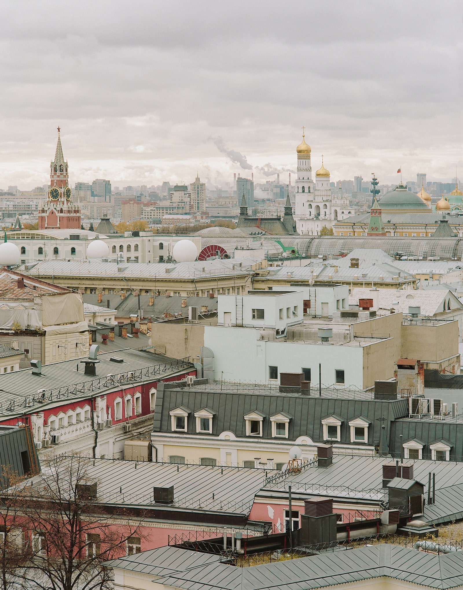 Москва. Фото Михаил Екадомов.