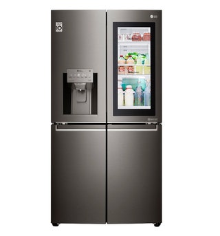 Холодильник с ледогенератором LG.