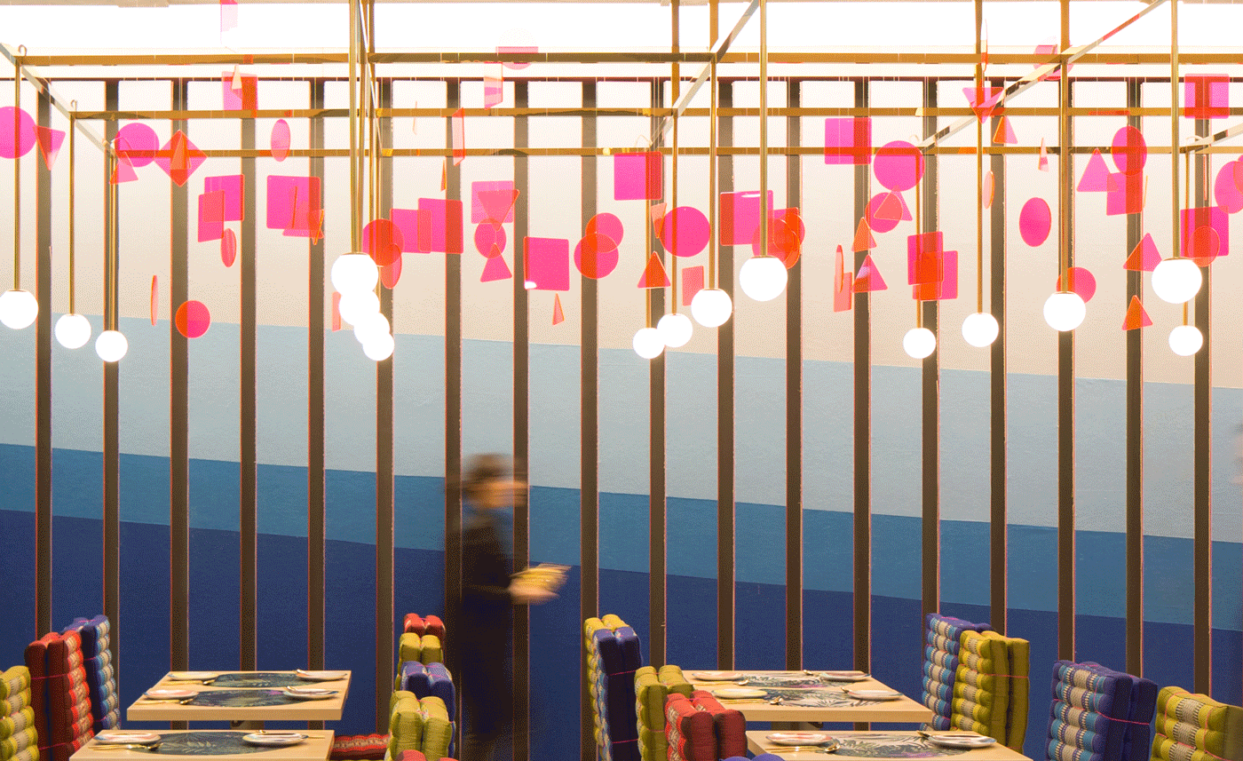 Красочный тайский ресторан в Пекине