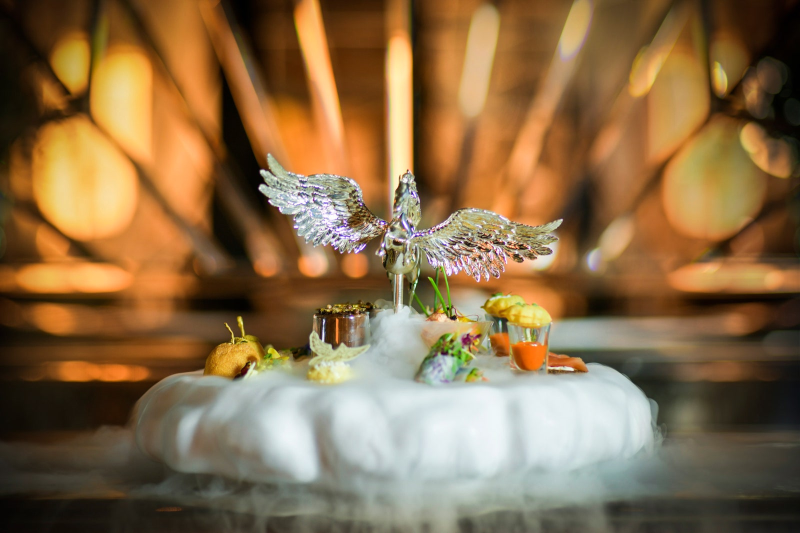 Ресторан в Selfridges со скульптурой от Дэмиена Херста
