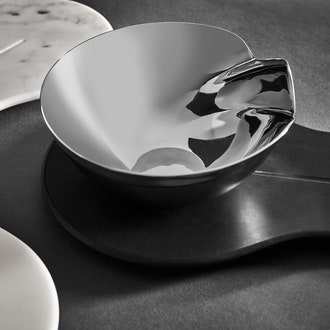 Неожиданное в обычном: новая коллекция посуды от Zaha Hadid Design