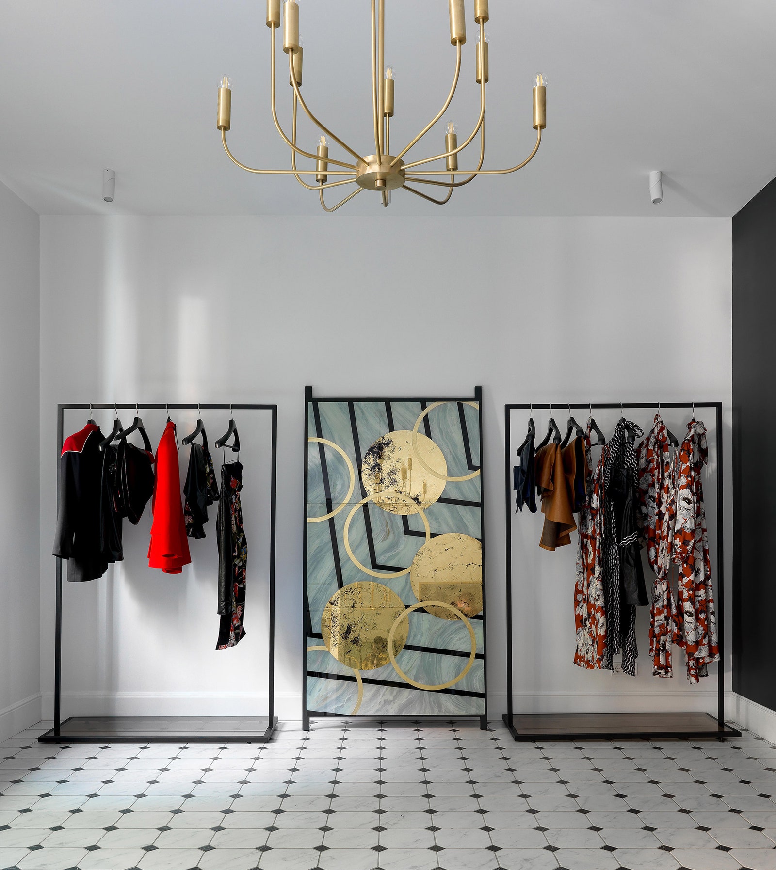 Дизайнпроект шоурума дизайнерской одежды в Перми 50 м²