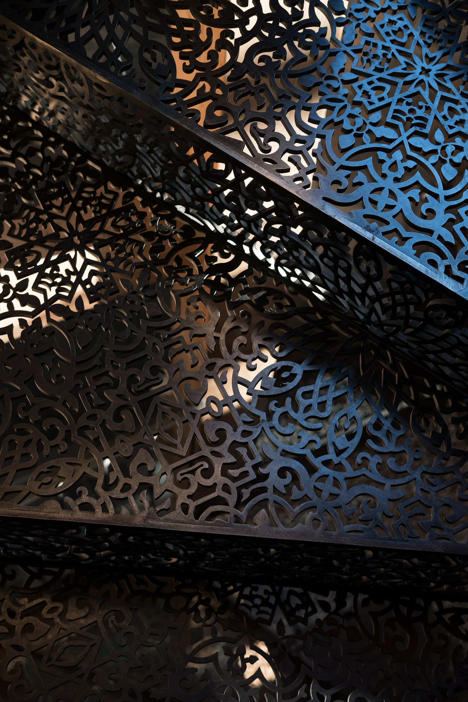 Ажурная лестница изготовлена методом лазерной резки по дизайну Штефана.