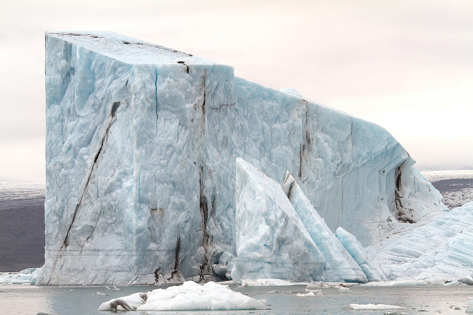 Архитектура айсбергов необычный фотопроект Уго Ливе