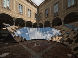 Инсталляция по проекту Филиппа К. Смита в Милане в рамках Milan Design Week 2018.