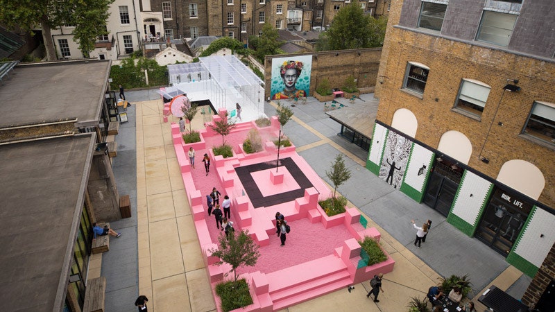 Розовый “спа”комплекс в Лондоне