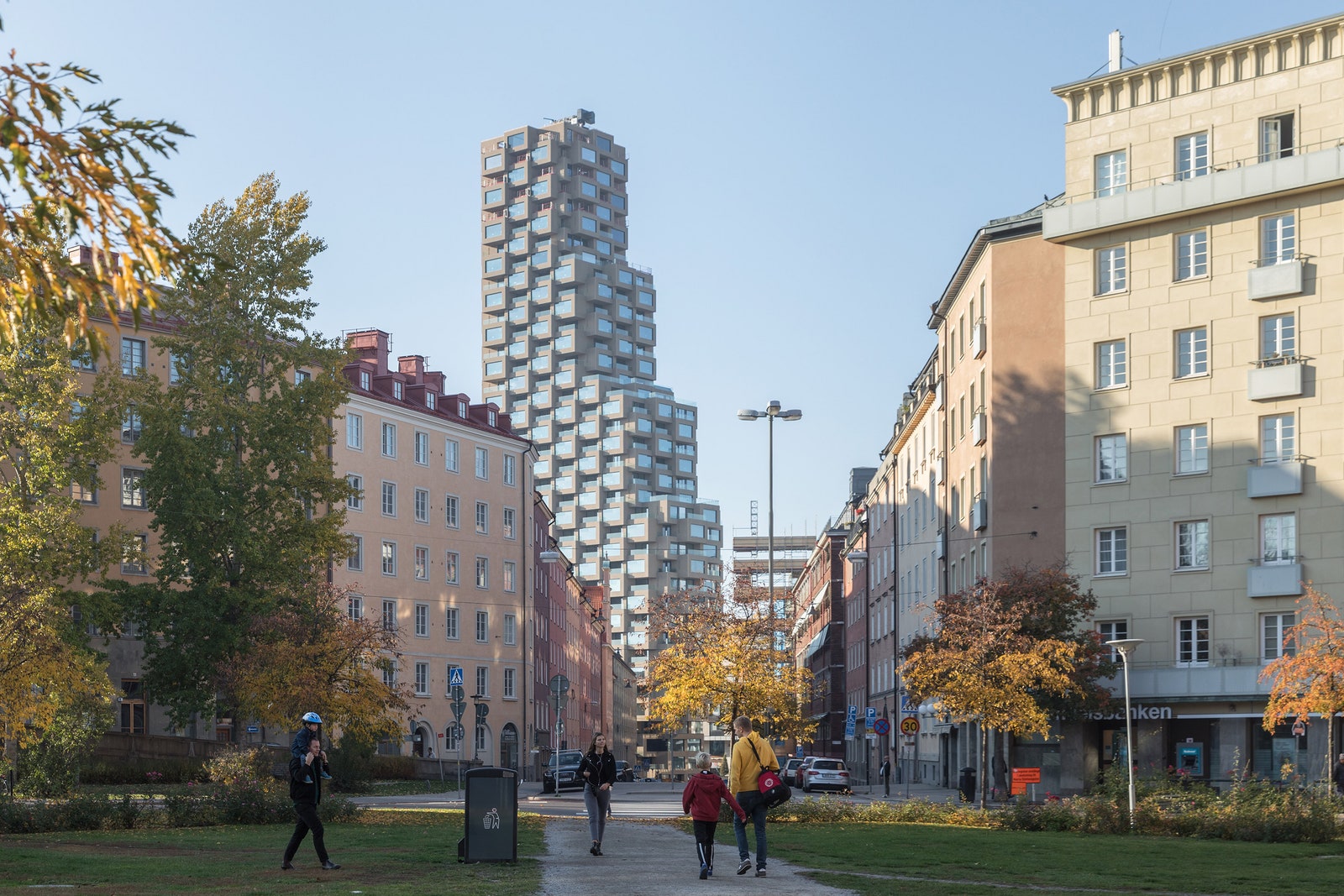 Многоквартирная башня от OMA в Стокгольме