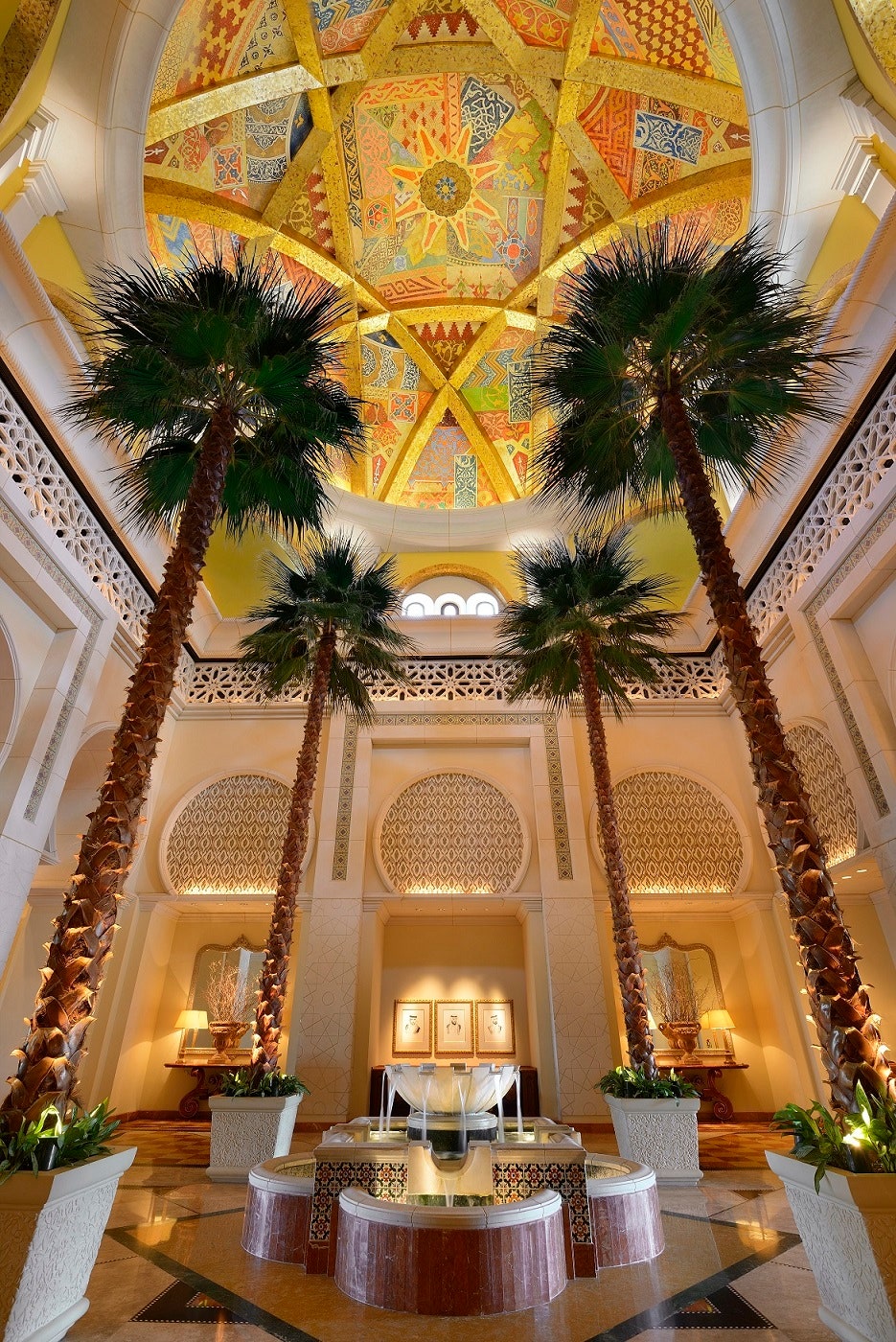 Лобби в корпусе Palace
