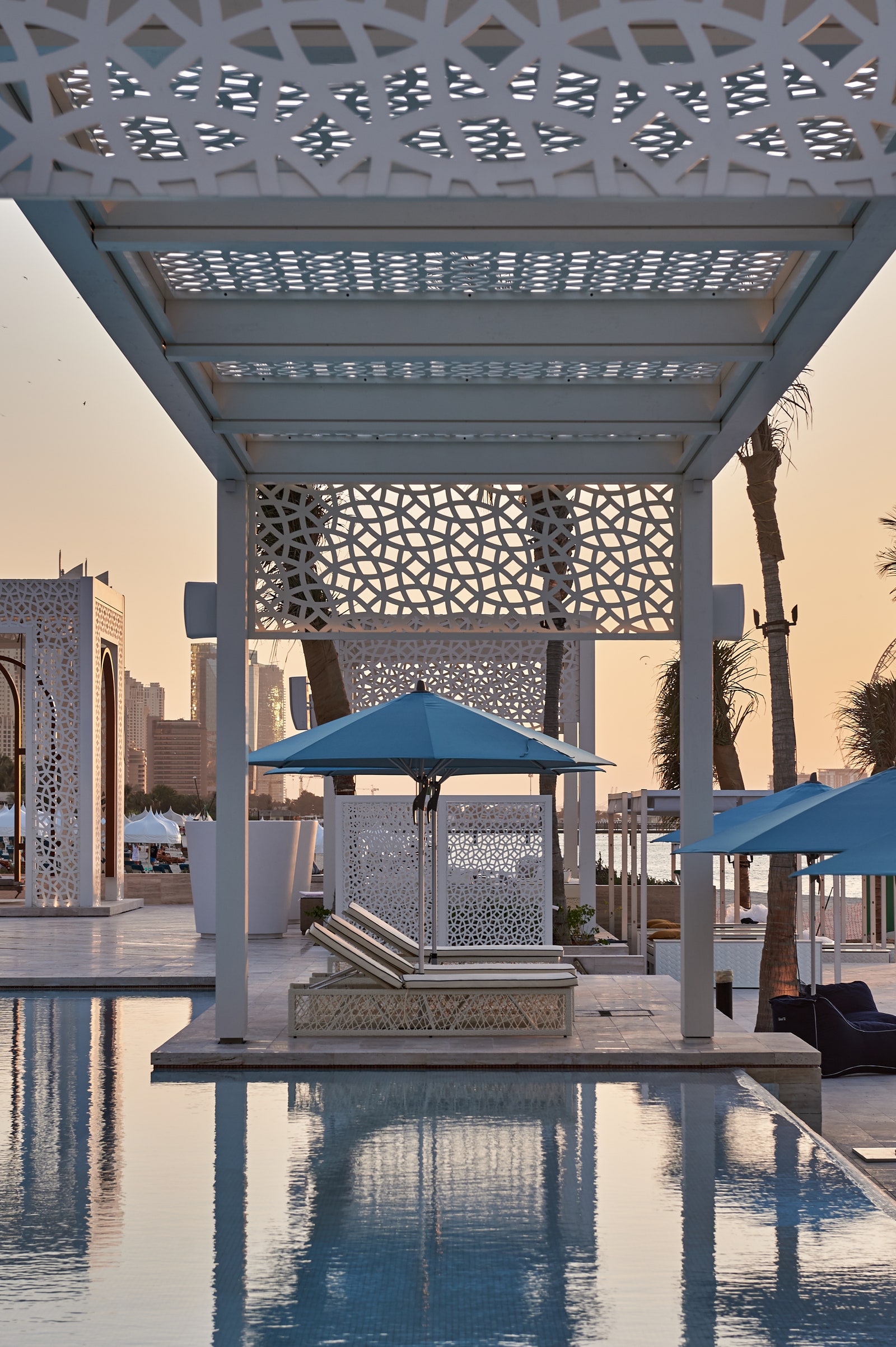 Пляжный клуб Drift Beach Club