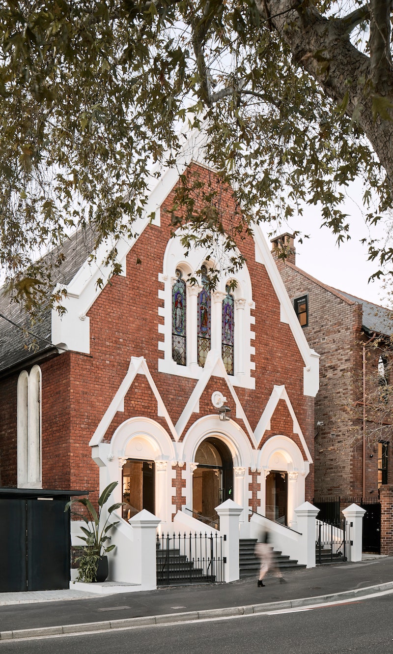 Опенспейс в здании церкви в Австралии фото офиса Squillace Architects