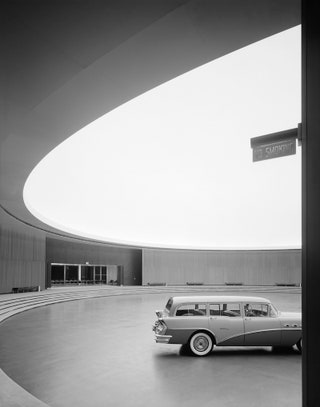 Эзра Столлер. Технический центр General Motors. Арх. Ээро Сааринен. Уоррен шт. Мичиган 1950 © Ezra Stoller Courtesy...
