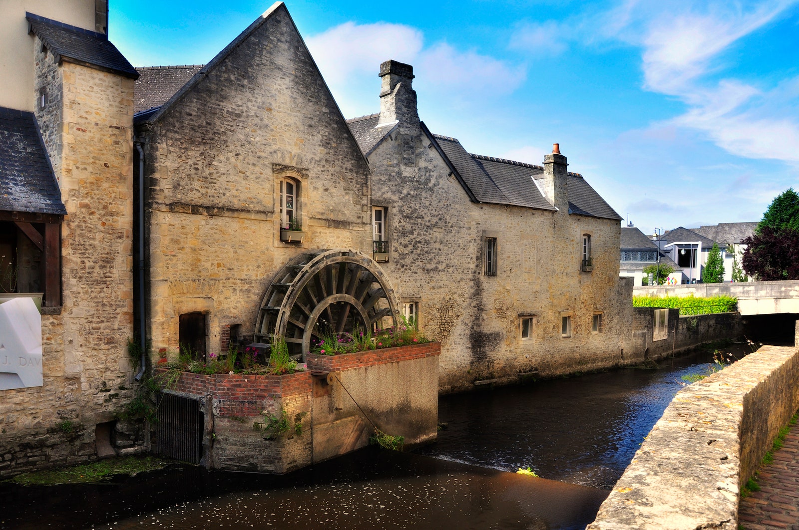 10 самых красивых маленьких городов Франции