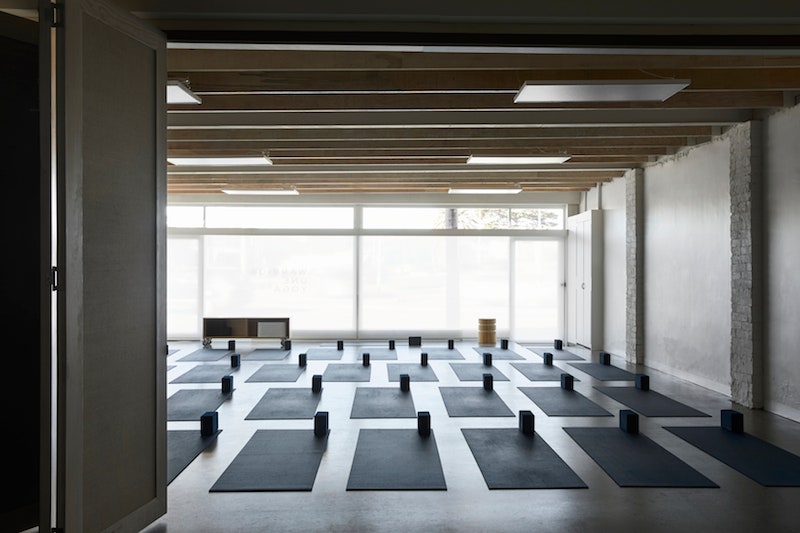 Минималистичная студия йоги под Мельбурном