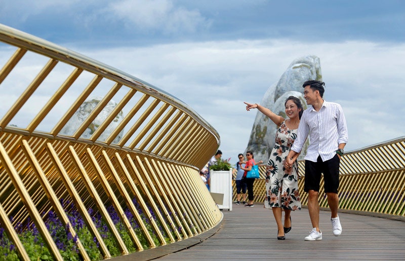 Мост на руках во Вьетнаме  фото и видео