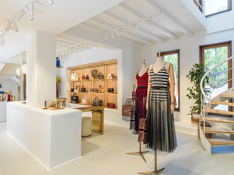 Поп-ап-бутик Dior на острове Миконос