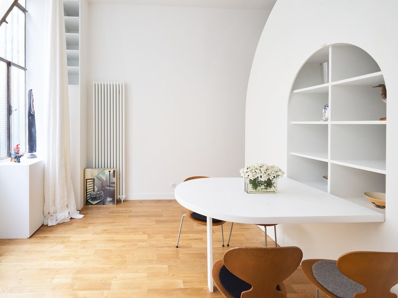 Дизайн маленькой квартиры в Париже фото интерьера