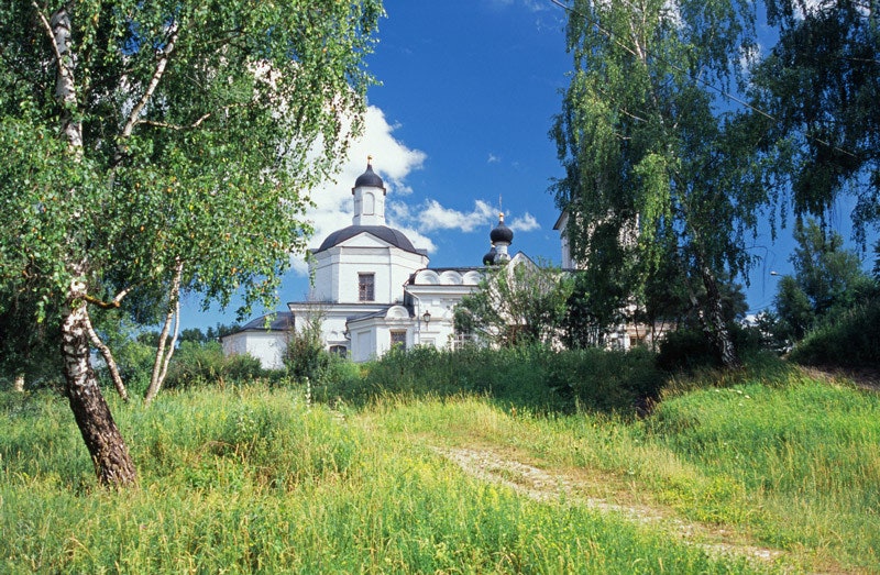 Православная церковь. Таруса.