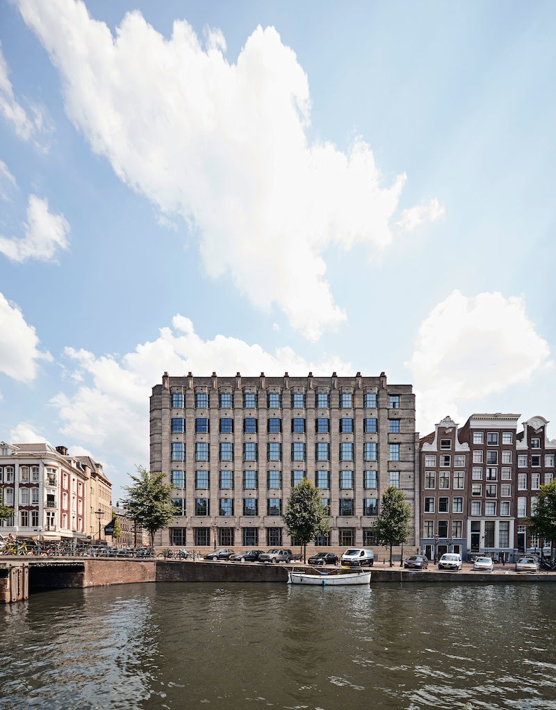 Новый Soho House в Амстердаме в памятнике эпохи ардеко
